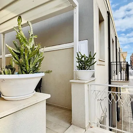 La Casa Di Tina A Due Passi Dal Centro * パキーノ